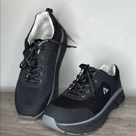 NWT Nurse Mates Align Slip Water ResistantShoes 10 Wide - Picture 1 of 9